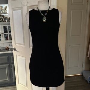 Elegant Black Sleeveless Dress